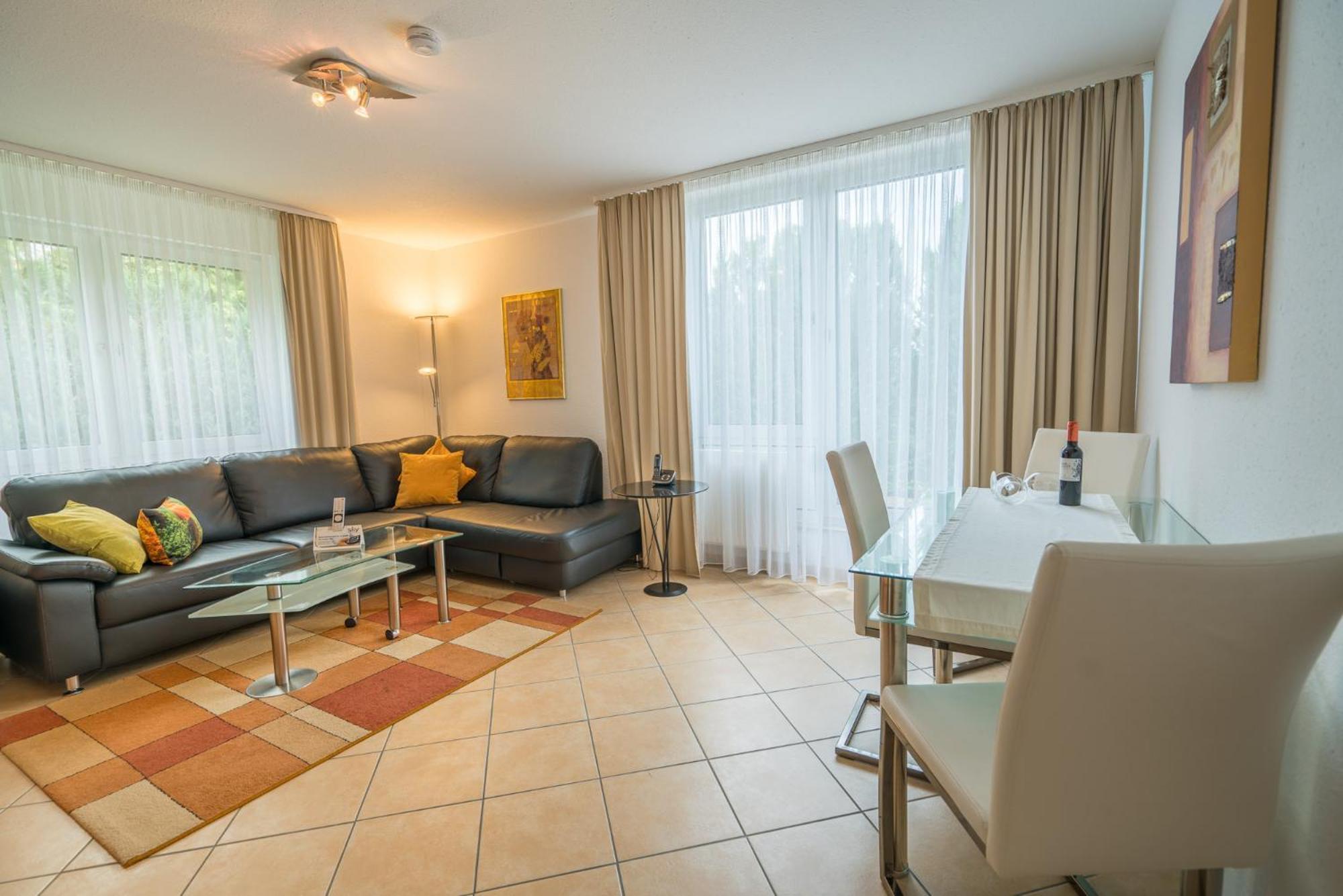 Airporthotel Residenz Steinenbronn Eksteriør billede