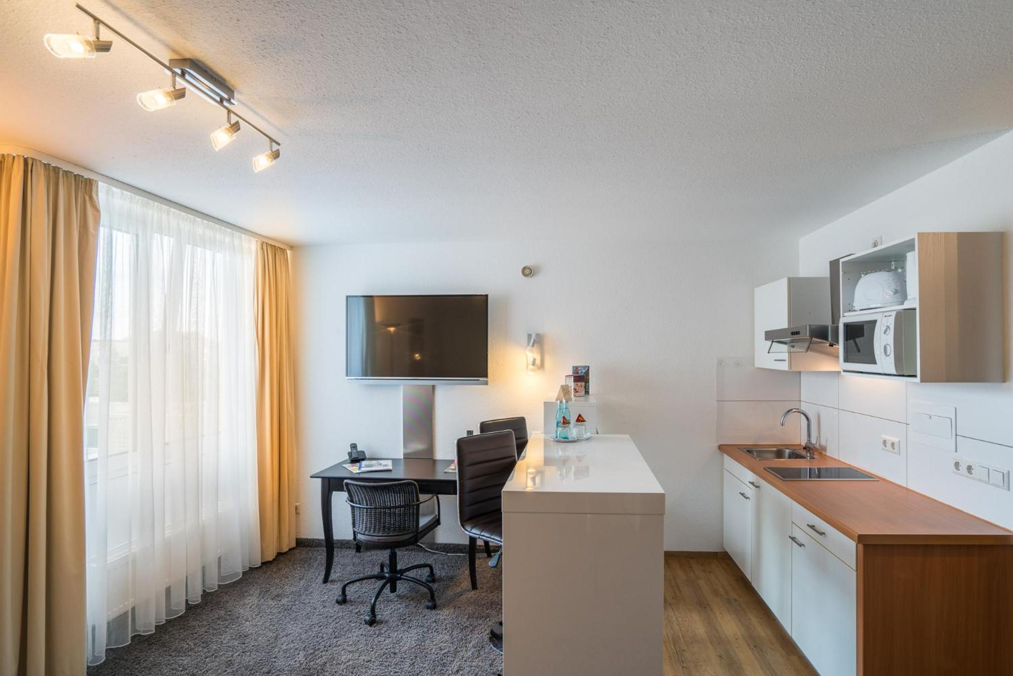 Airporthotel Residenz Steinenbronn Eksteriør billede